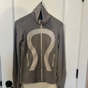 lululemon athletica Gray Sweater size 6